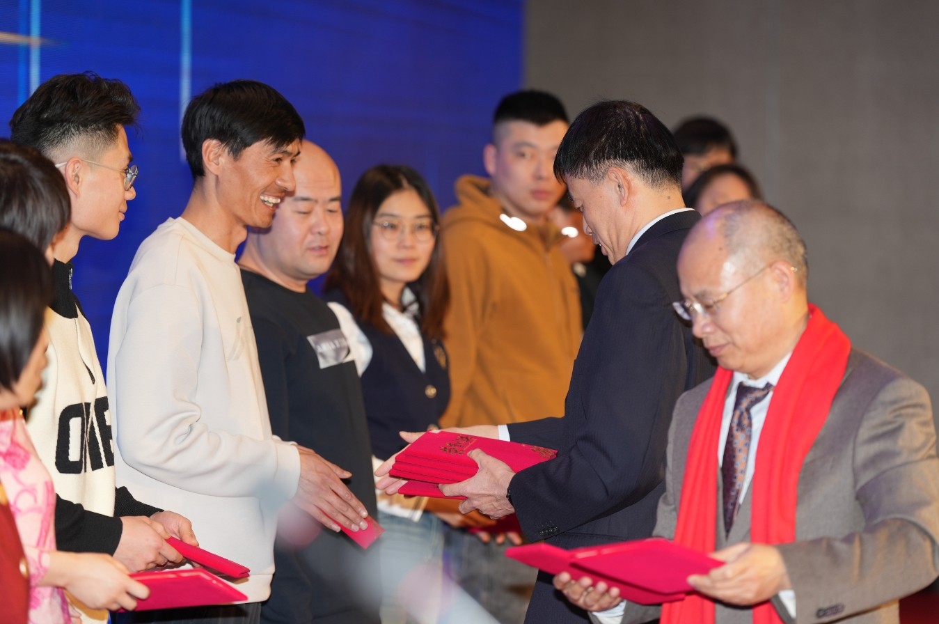 1708936284684162.jpg 1708936284684162.jpg